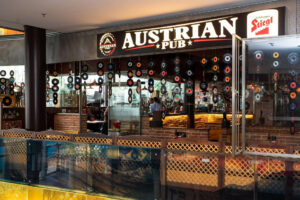 Austian Pub Außenansicht (1)