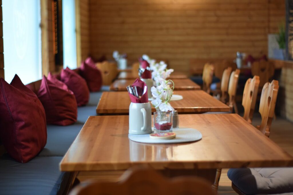 Roter Hiasl Tische Restaurant Location Wo Feiern