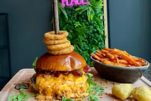 Hotline 5 Smashburger WO FEIERN 1050 Wien 2