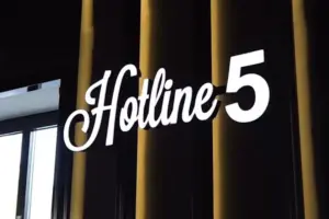 Hotline 5 Smashburger WO FEIERN 1050 Wien 9