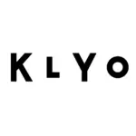 Das Bild zeigt das Wort KLYO in fetten, schwarzen Großbuchstaben auf einem weißen Hintergrund. Die Schrift ist modern und geometrisch.