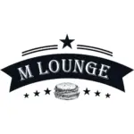 Schwarz-weißes Logo mit M LOUNGE in fetten Buchstaben, einem großen Stern darüber, einer Burger-Illustration darunter und fünf kleineren Sternen darunter. Geschwungene Linien betonen den oberen Teil.