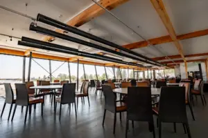 Niki am Hafen wofeiern Rust Lokal innen 1
