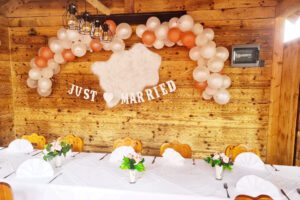 Roter Hiasl Hochzeit Deko Feier