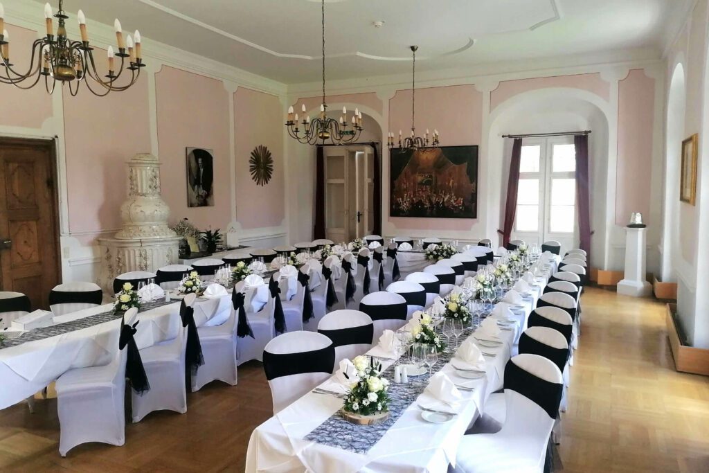 Schlosshotel Rosenau Wo Feiern Location Festsaal Feier 2