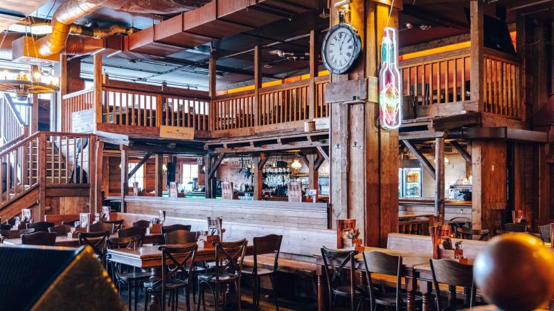 Saloon Donau Zentrum Restaurant Location Wo feiern Lokal Geburtstag