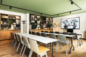 wo feiern hotel schani uno city dr no klassenzimmer