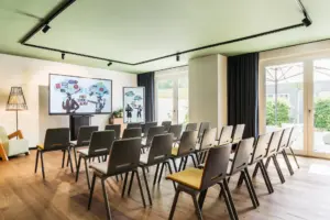 wo feiern hotel schani uno city seminarraum dr no kino