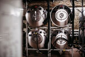 wofeiern wieden braeu tanks